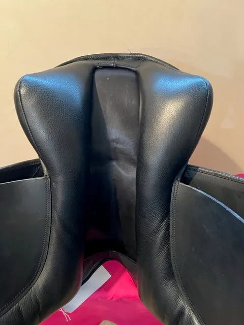 18.5" Pegasus Michael Dressage Saddle