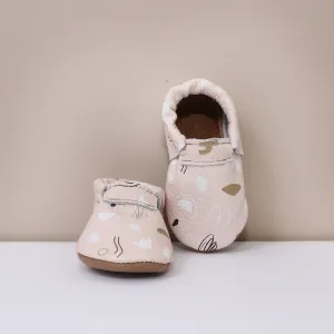 Abstract Print Girls Moccasins
