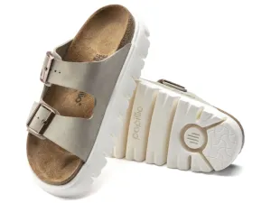 Birkenstock: Arizona Chunky in Taupe