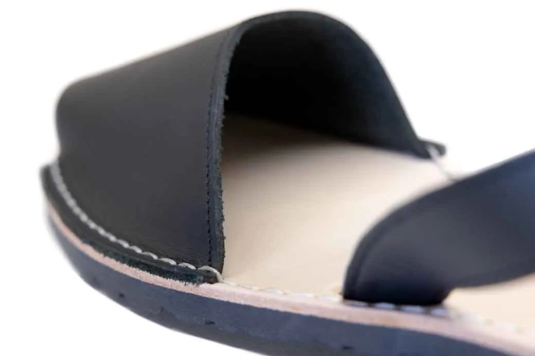 Black Ankle Pons