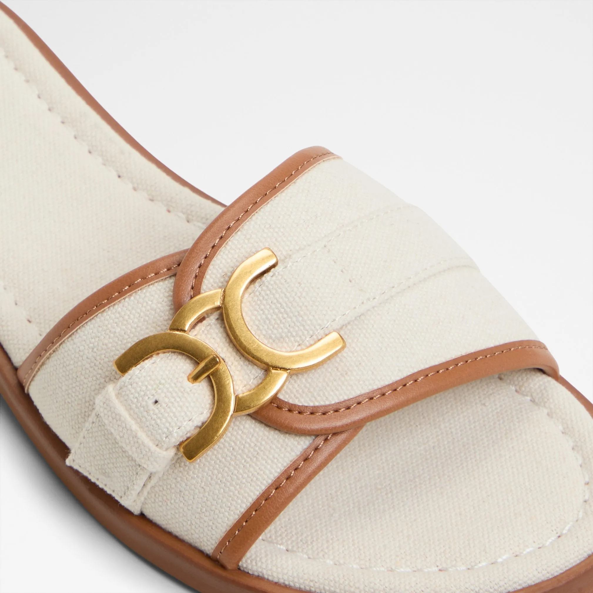 Dallaedar / Flat Sandals