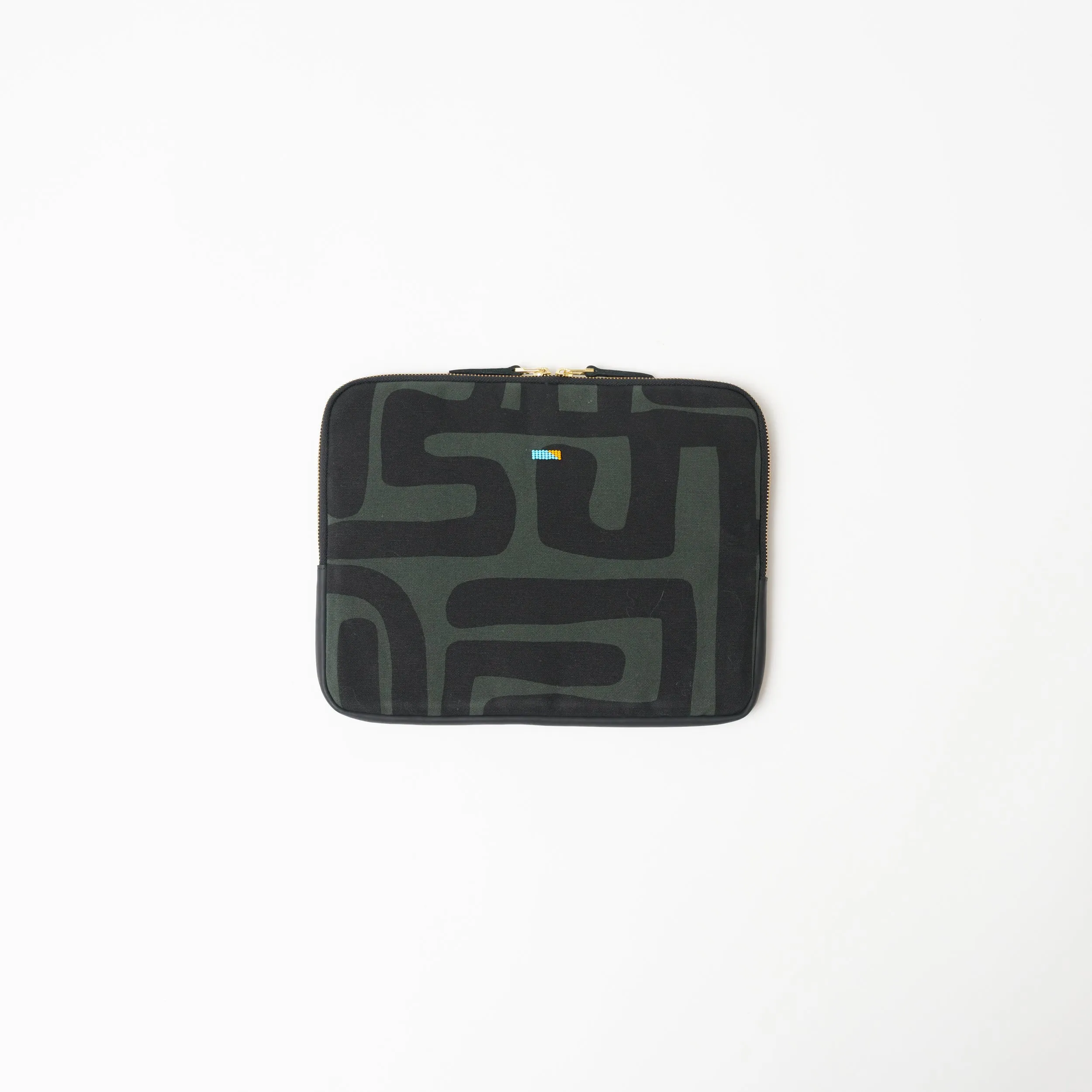 FINAL SALE: iPad Sleeve - Safari Kuba