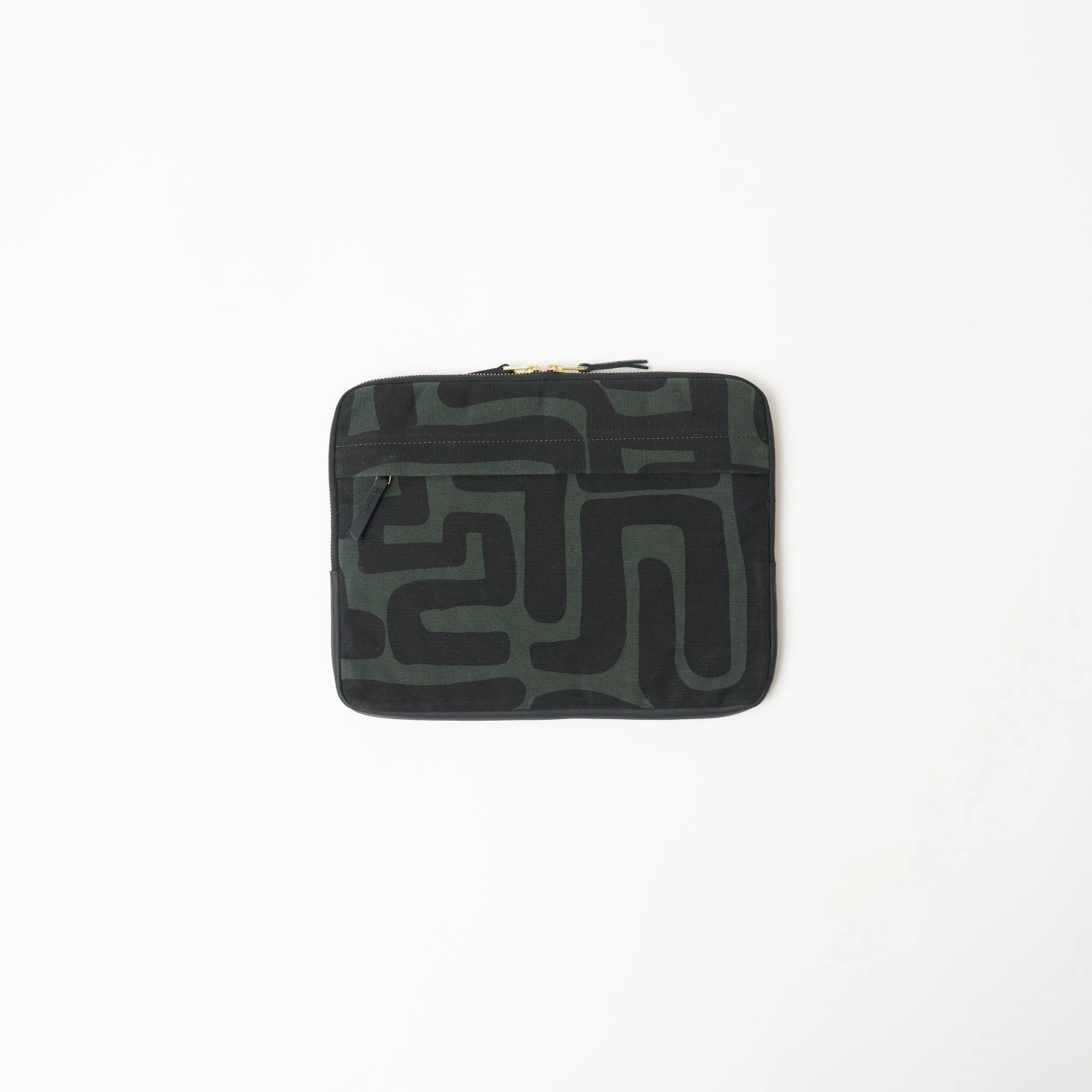 FINAL SALE: iPad Sleeve - Safari Kuba