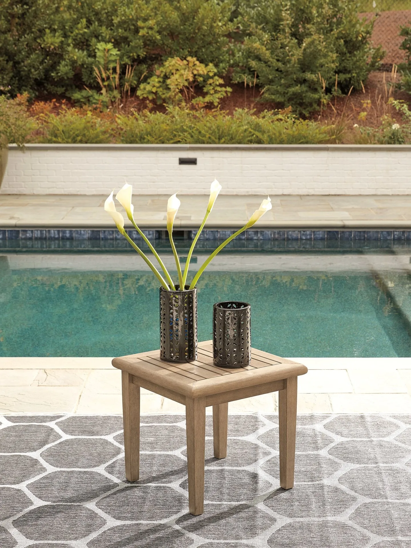 Gerianne 3-Piece Outdoor Occasional Table Package