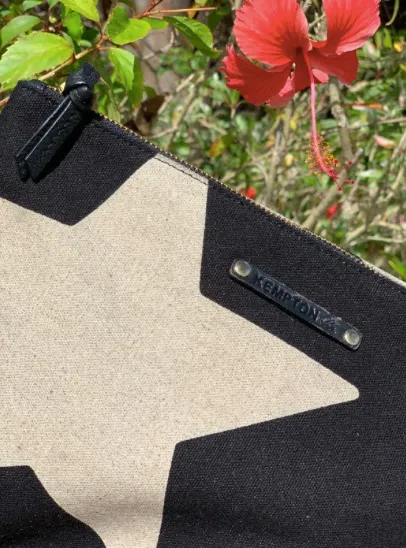 GIGANTI STAR CANVAS POUCH