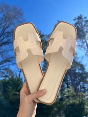 Gordy Flat Sandals
