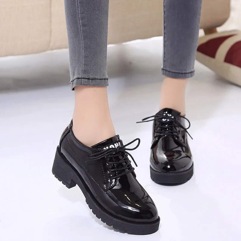 Katie – Vintage Women's Moccasins in Vegan Leather
