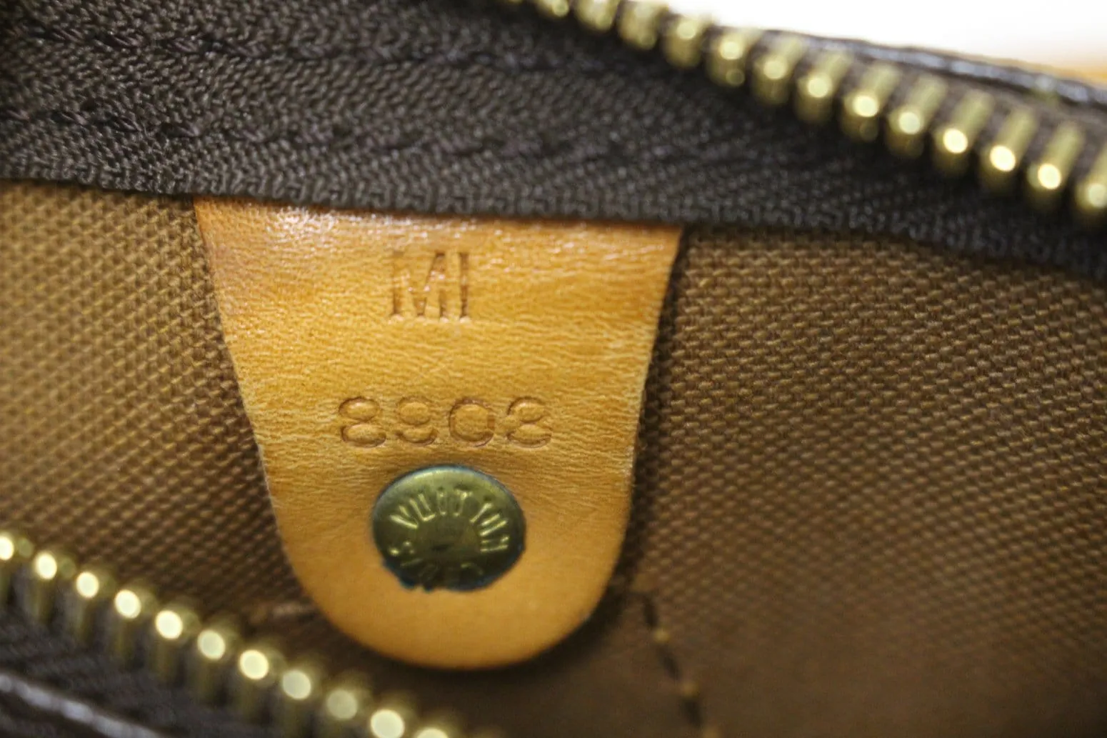LOUIS VUITTON Monogram Canvas Speedy 25 Satchel Bag