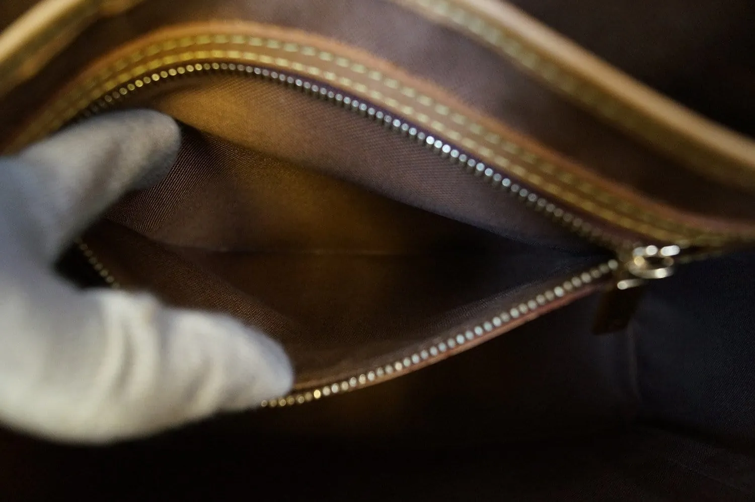 LOUIS VUITTON Monogram Canvas Vavin GM Handbag