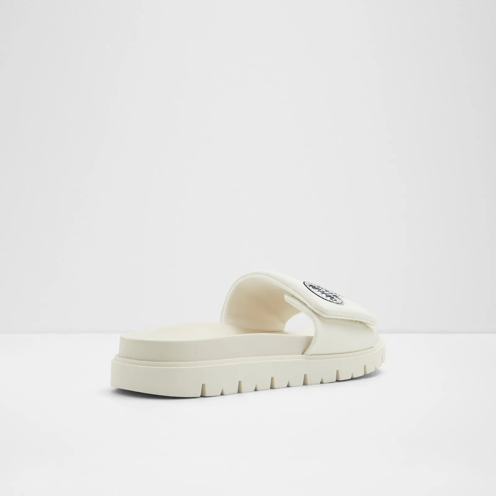Ltslides / Flat Sandals