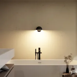 Modern LED Outdoor Wall Light – Durable Design with IP65 Protection