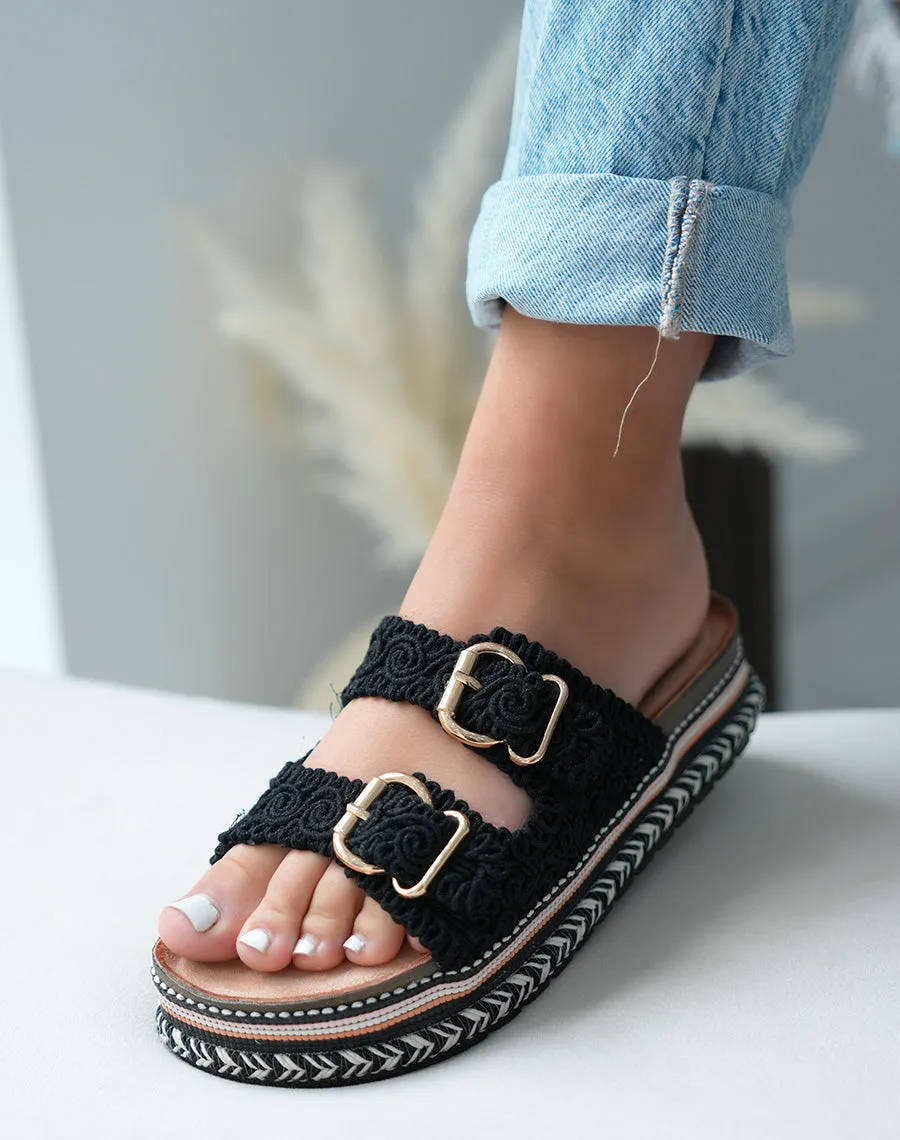 Mules Noires Brodées à Plateforme Aztèque – Tendance