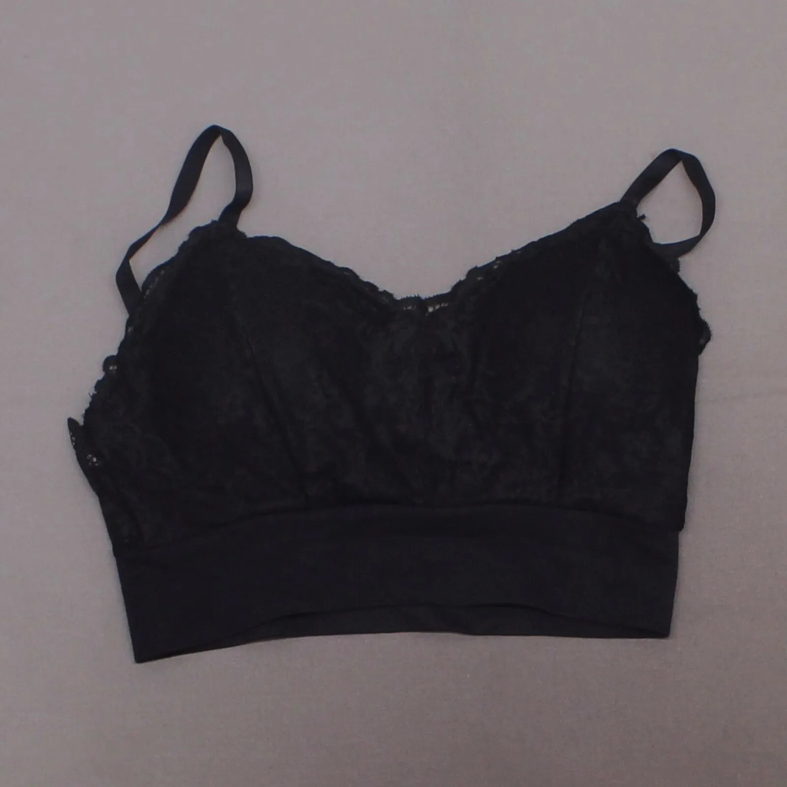 NEW Rhonda Shear Lace Leisure Bra With Removable Pads Medium XL