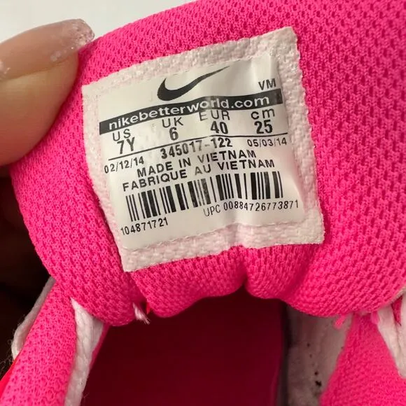 Nike Air Max 90 2007 black white and pink shoes