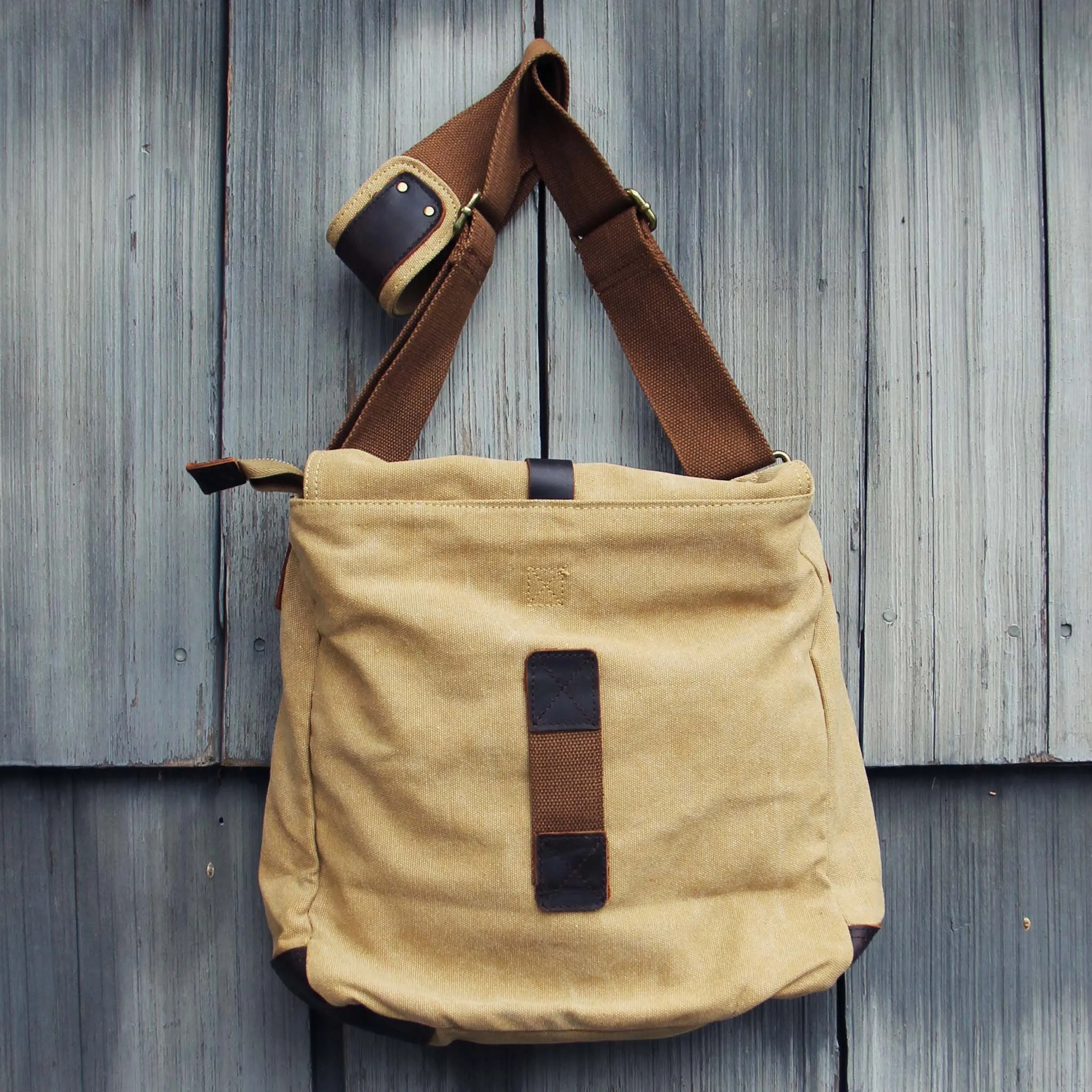 Quartz Falls Tote
