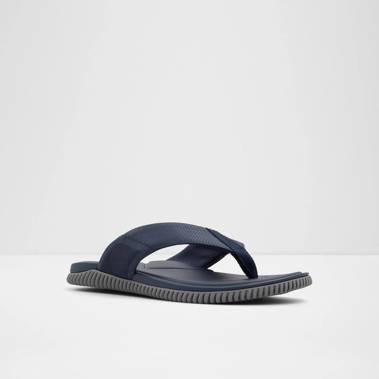 Riptide / Flat Sandals