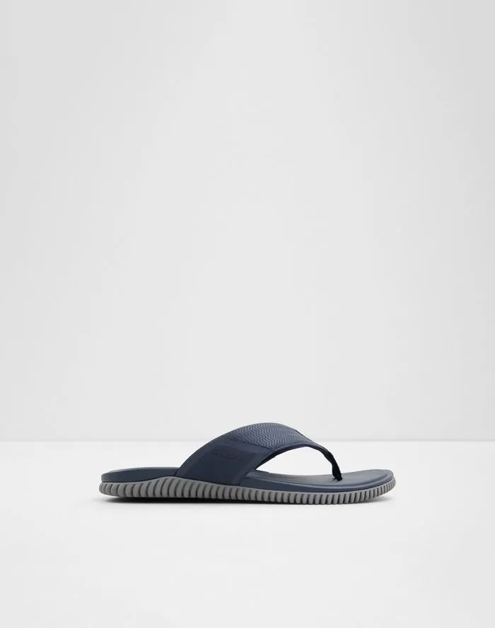 Riptide / Flat Sandals
