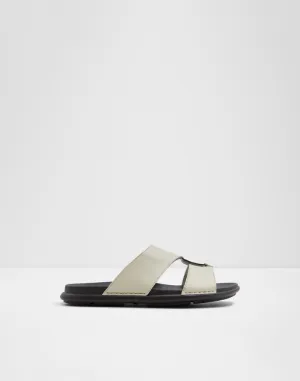 Salum / Flat Sandals