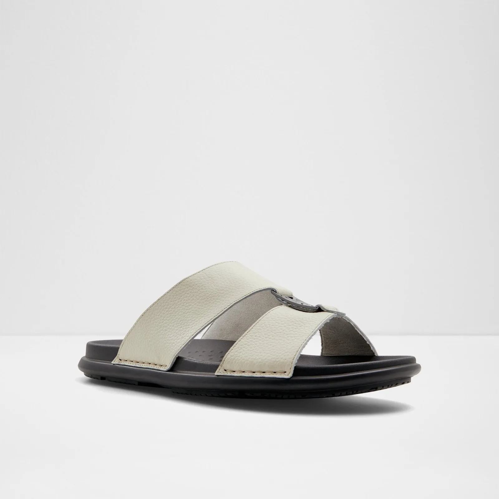 Salum / Flat Sandals