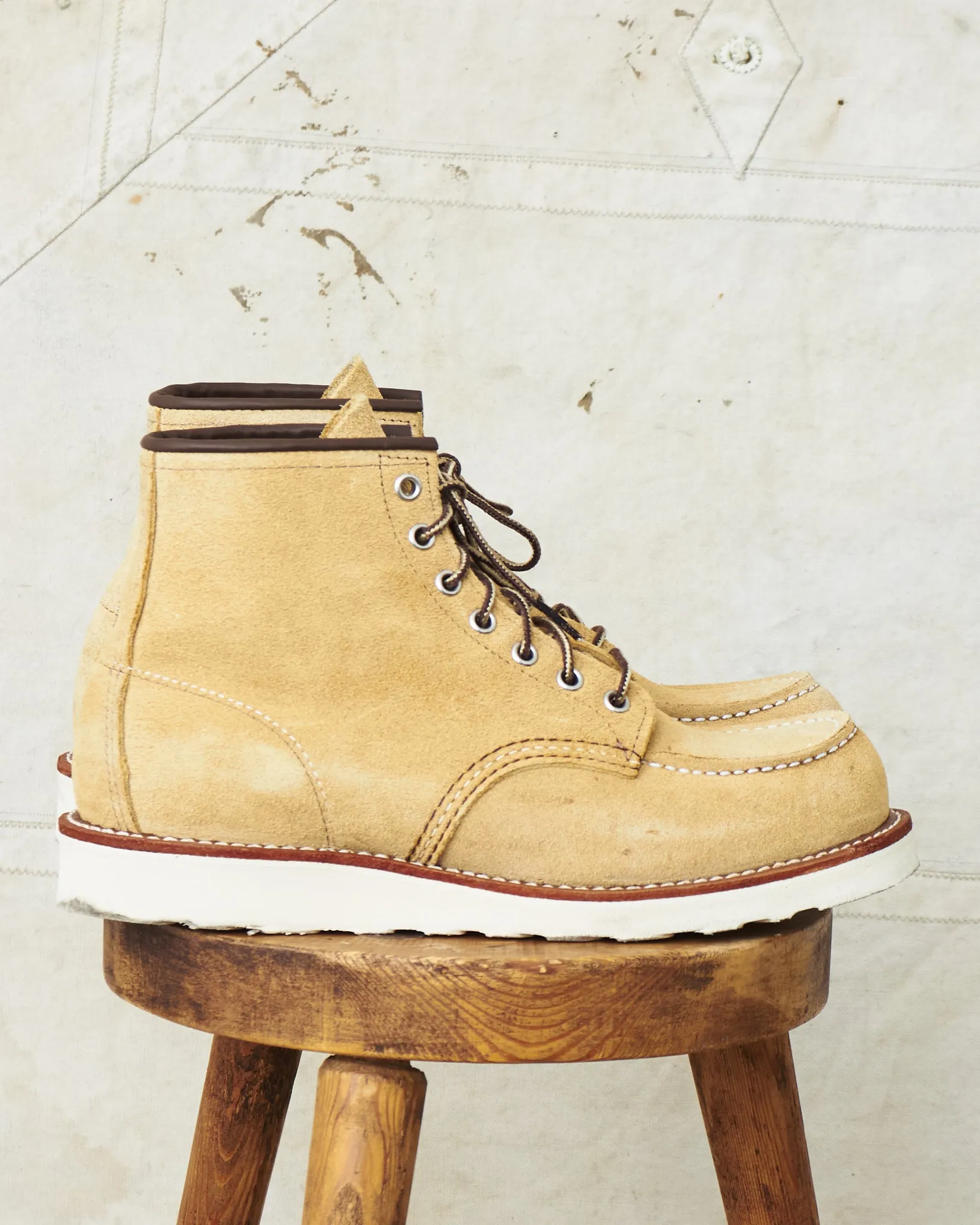 Second Hand Red Wing Classic Moc Toe Style No. 8833 Hawthorne US 8 / EUR 41