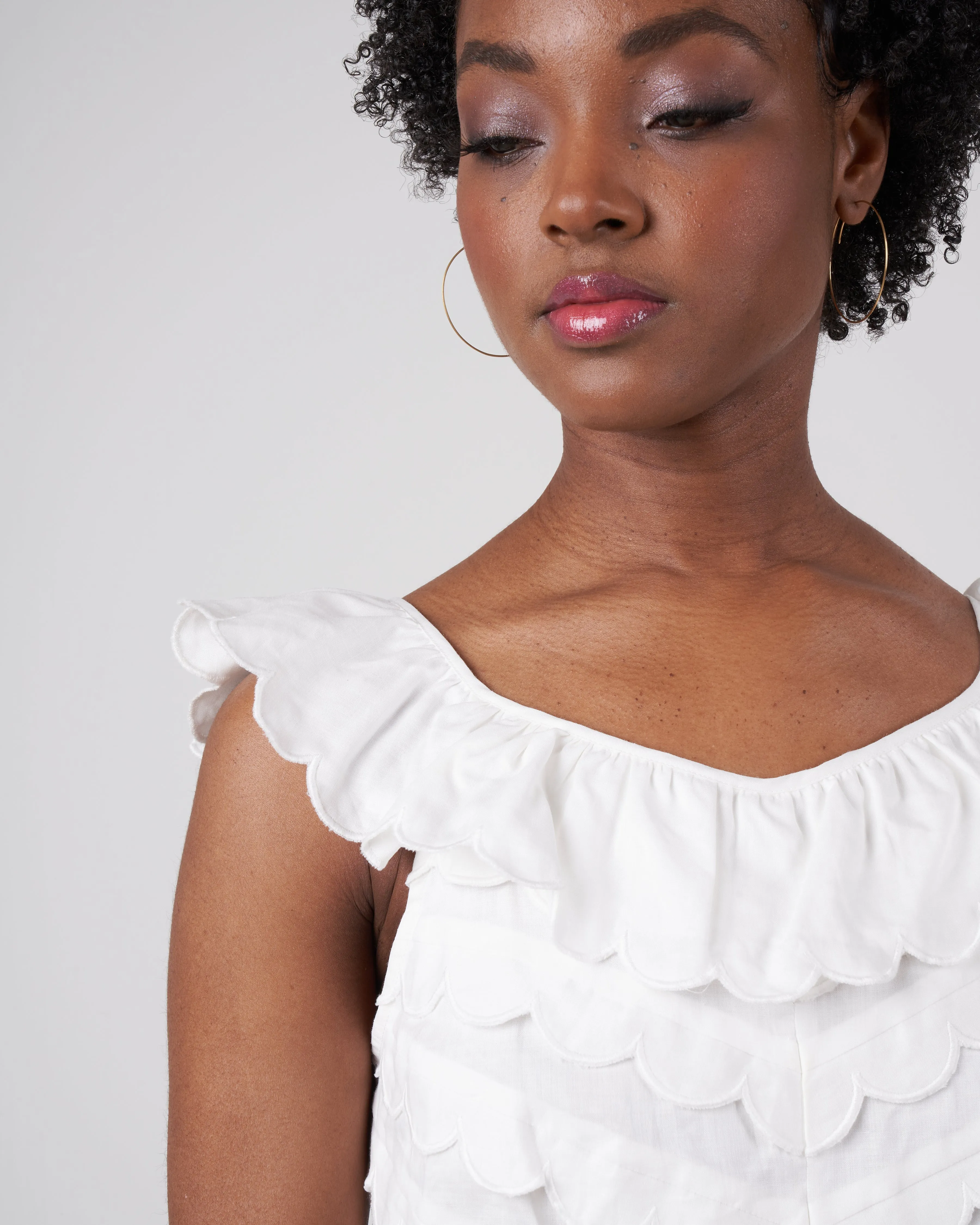 shannon scallop dress - white