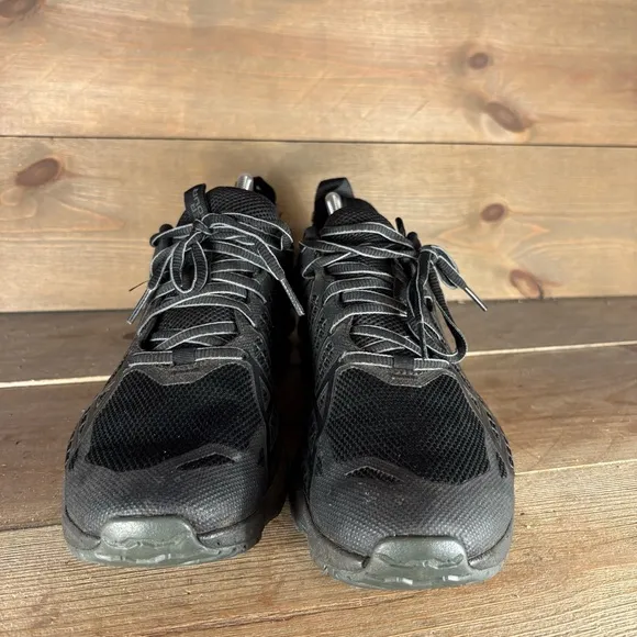 under armour strikefast mens size 9.5 shoes black tactical athletic sneakers