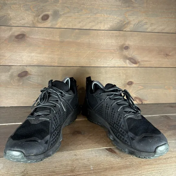 under armour strikefast mens size 9.5 shoes black tactical athletic sneakers