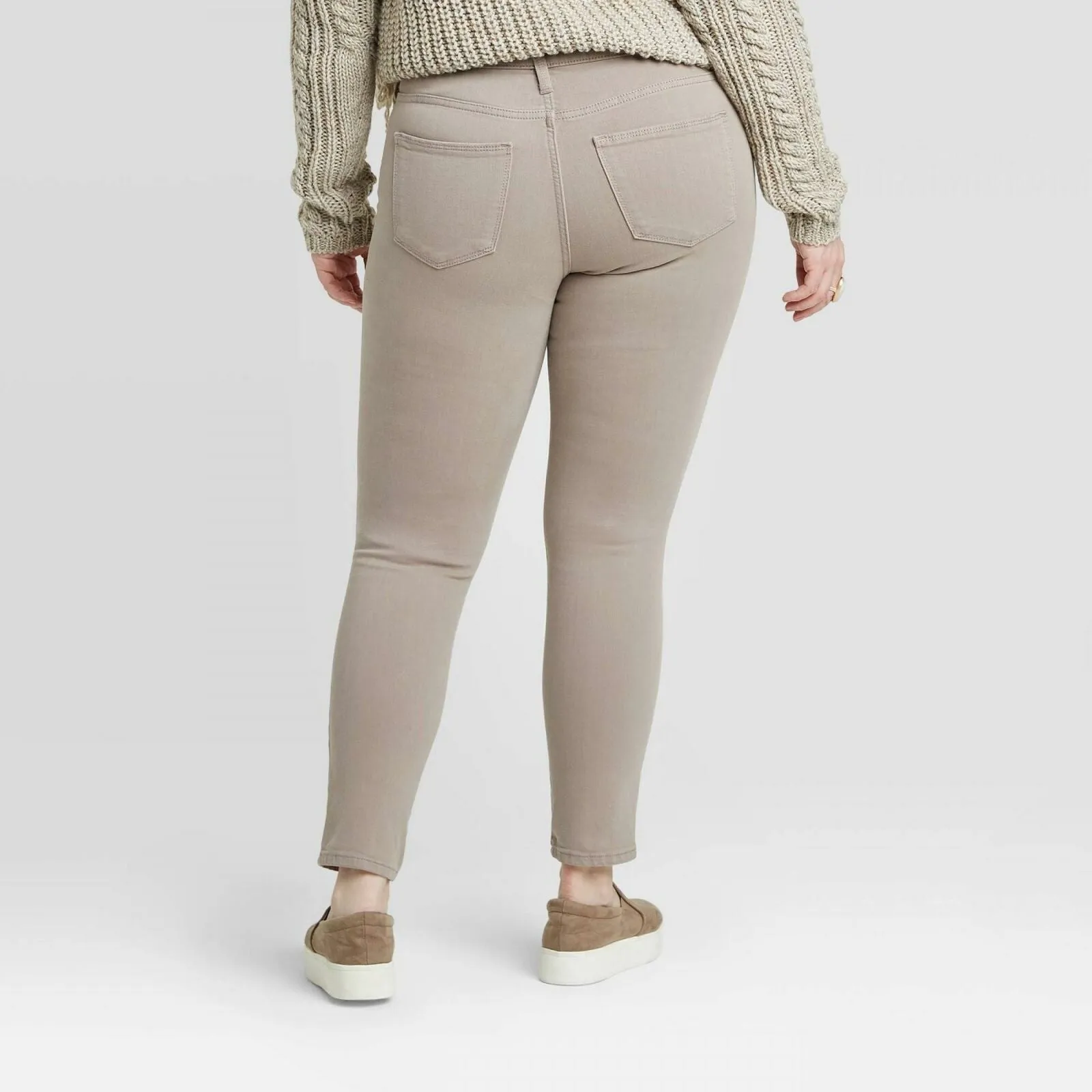 Universal Thread Women's Mid Rise Skinny Jeans
