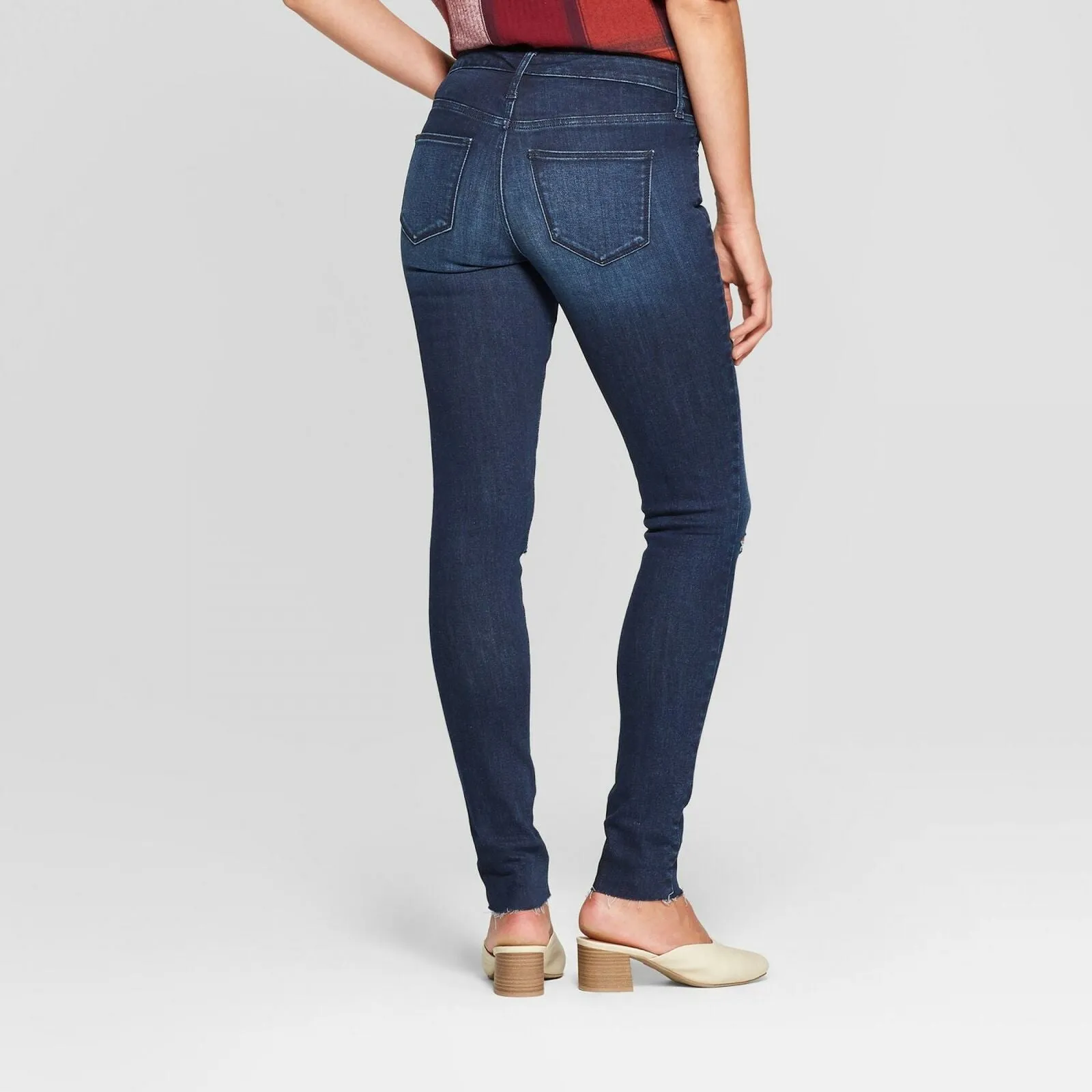 Universal Thread Women's Mid Rise Slit Knee Skinny Jeans