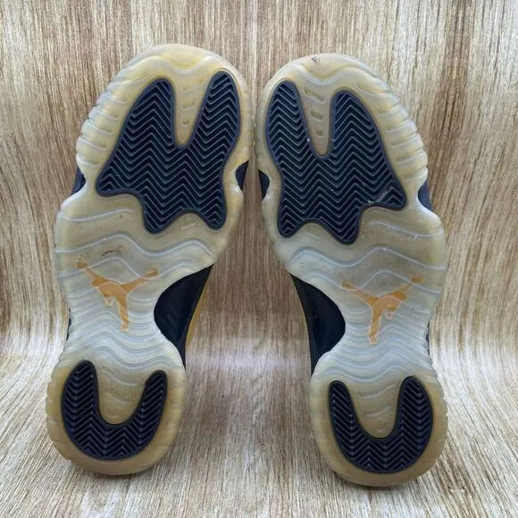 Youth‎ 7Y Women's 8.5 - Nike Air Jordan Future Metallic Gold Sneakers Shoes